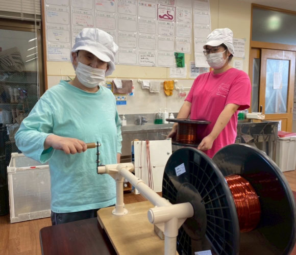 コイル巻取り作業